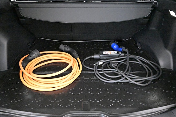 Toyota RAV4 Plug-in Hybrid 24 of 27