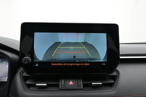 Toyota RAV4 Plug-in Hybrid 12 of 27