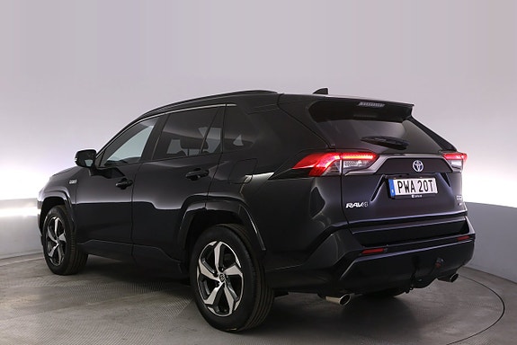 Toyota RAV4 Plug-in Hybrid 4 of 27