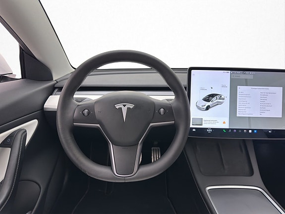 Tesla Model 3 12 of 30