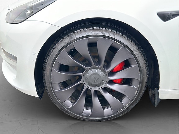 Tesla Model 3 27 of 30