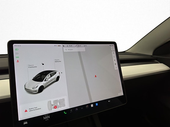 Tesla Model 3 16 of 30
