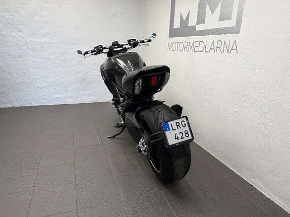 Ducati Diavel Carbon ABS NYA REMMAR 10 of 16