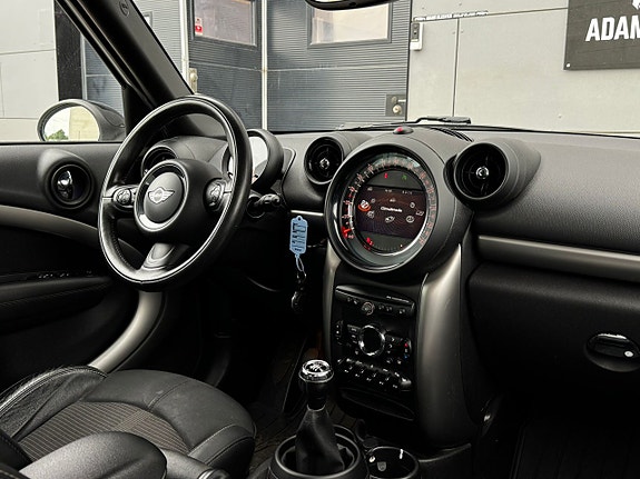 MINI Countryman Cooper D 10 of 19