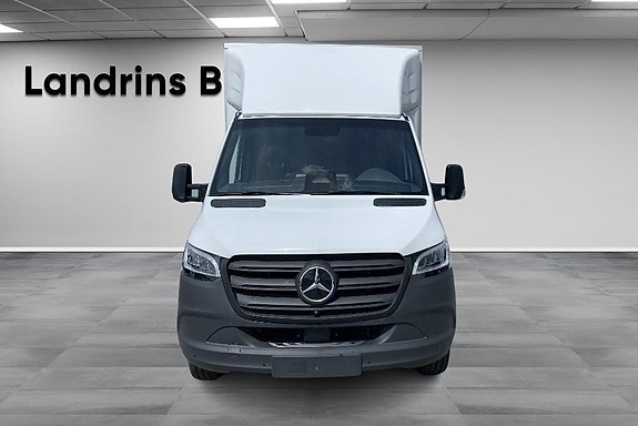 Mercedes-Benz eSprinter 420 2 of 16