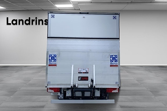 Mercedes-Benz eSprinter 420 5 of 16