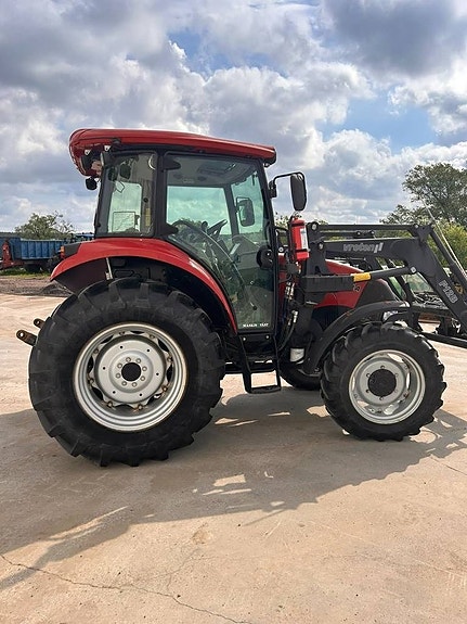 Case IH Farmall 65 A 3 of 9