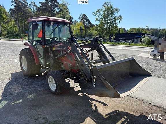 Traktor Shibaura ST450 med frontlastare, frontlyft och redsk 6 of 24