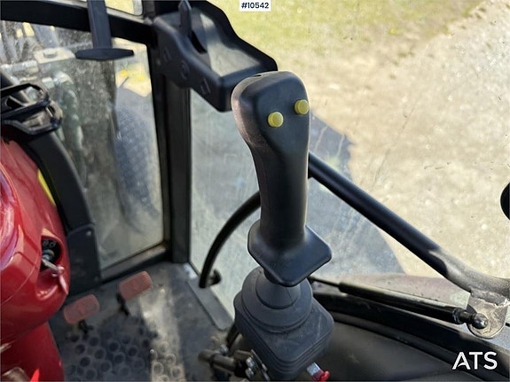 Traktor Shibaura ST450 med frontlastare, frontlyft och redsk 12 of 24