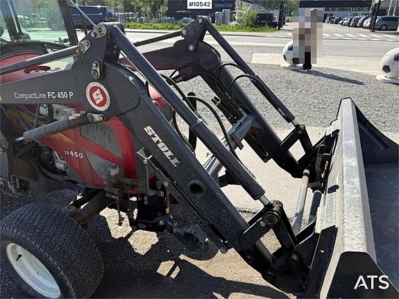 Traktor Shibaura ST450 med frontlastare, frontlyft och redsk 23 of 24