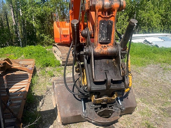 Doosan 235 LCR 18 of 24