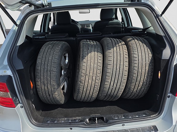 Mercedes-Benz B200 13 of 13
