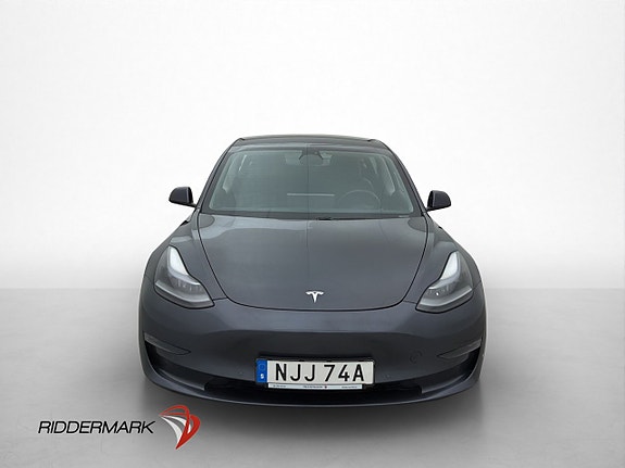 Tesla Model 3 3 of 5