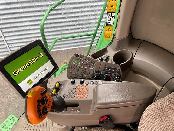 John Deere S 690 i 9 of 11