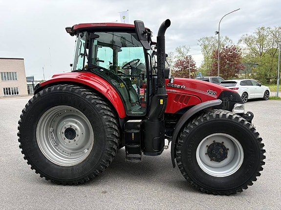 Case IH 120 LUXXUM 2 of 7