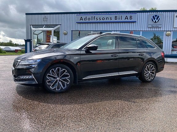 Skoda Superb 2 of 5