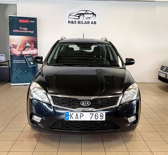 Kia Ceed 2 of 13