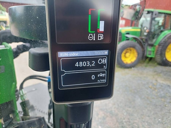 John Deere 5115R 7 of 7