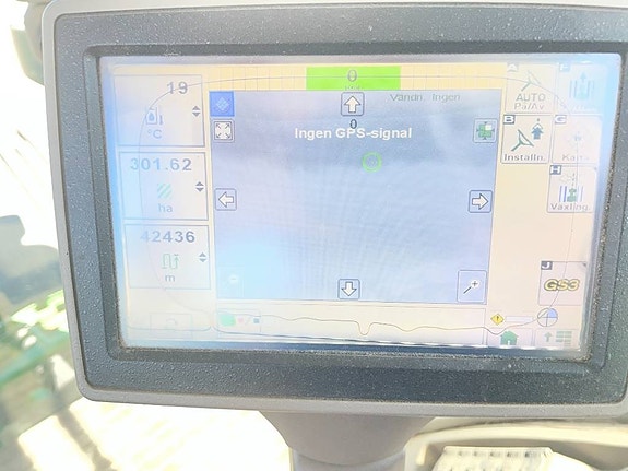 John Deere 7215 R 5 of 5