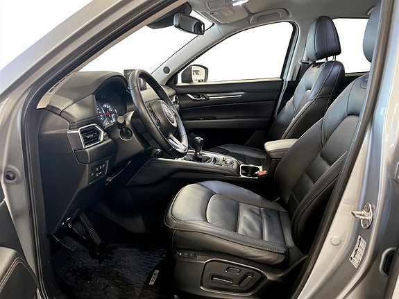 Mazda CX-5 4 of 5