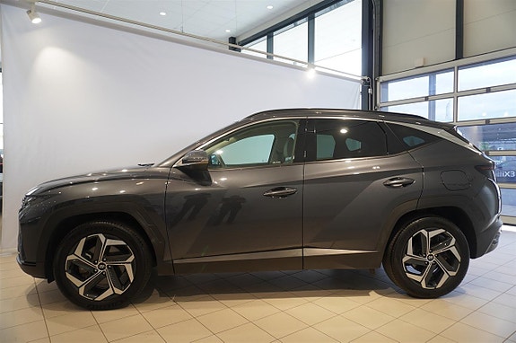 Hyundai Tucson 3 of 5