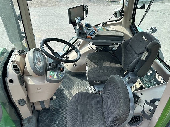 Fendt 828 Vario Profi Plus 5 of 7