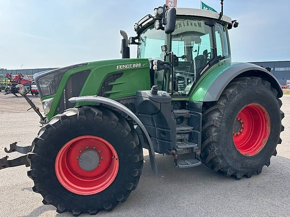 Fendt 828 Vario Profi Plus 2 of 7