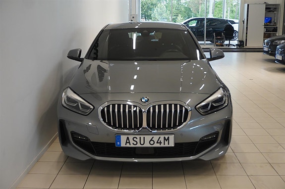 BMW 118i 5 of 5