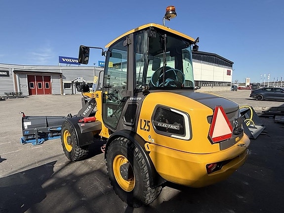 Volvo JL25H 6 of 16