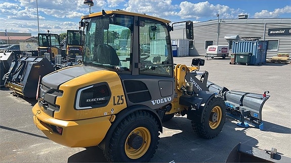 Volvo JL25H 9 of 16