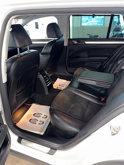 Skoda Superb 5 of 5