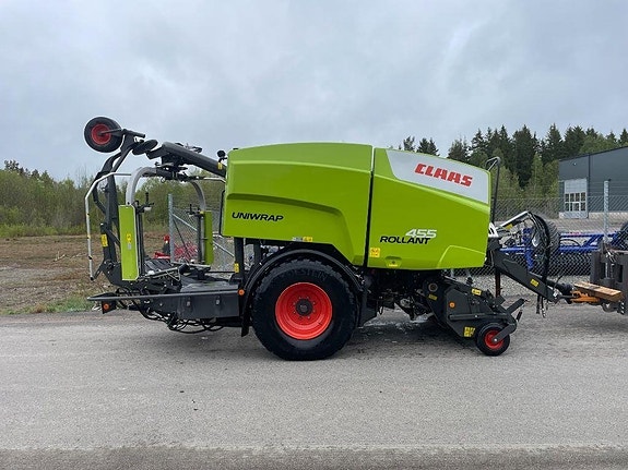 CLAAS Rollant 455 Uniwrap