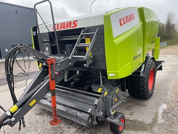 CLAAS Rollant 455 Uniwrap 6 of 7