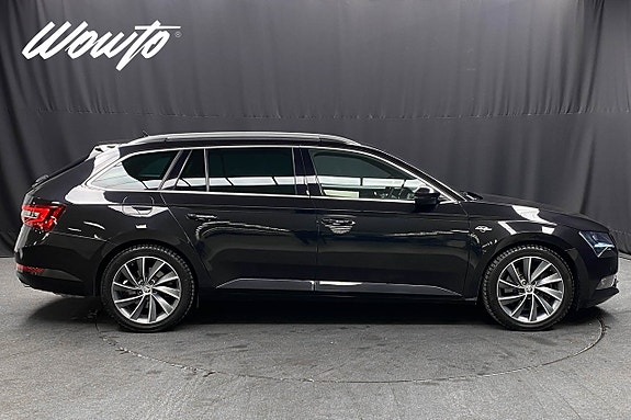 Skoda Superb 3 of 5
