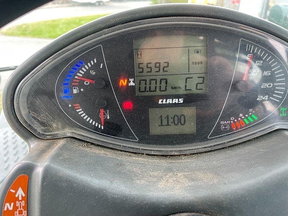 CLAAS Arion 630 CIS 5 of 6