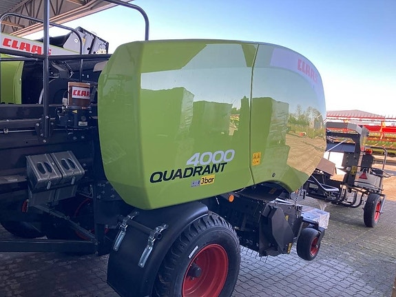 CLAAS Quadrant 4000 "Demo" 4 of 8