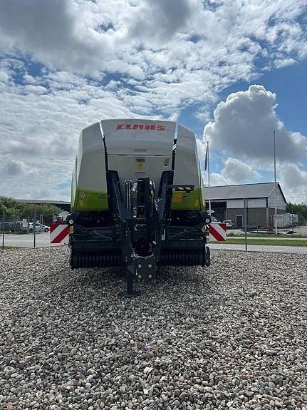 CLAAS Quadrant 5200 FC 4 of 5