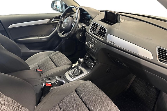 Audi Q3 11 of 25