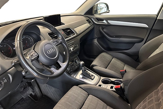 Audi Q3 12 of 25