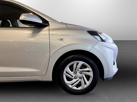 Hyundai i10 16 of 17