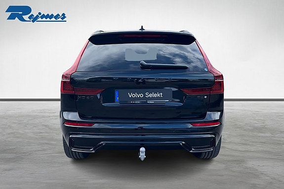 Volvo XC60 4 of 5