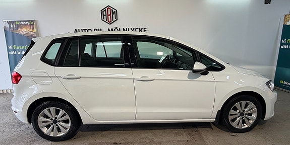 Volkswagen Golf Sportsvan 13 of 16