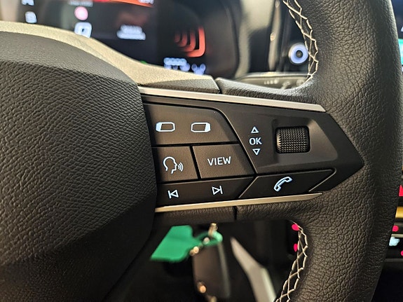 Seat Arona 18 of 24
