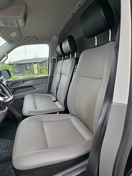 Volkswagen Transporter 4 of 5