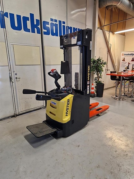 Hyster S1.4S IL 2 of 6