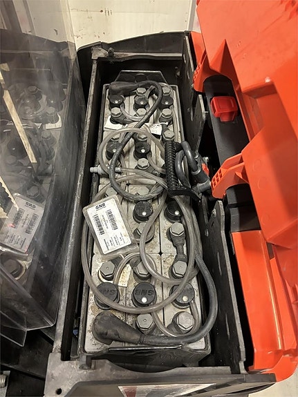 Toyota SWE120 5 of 9