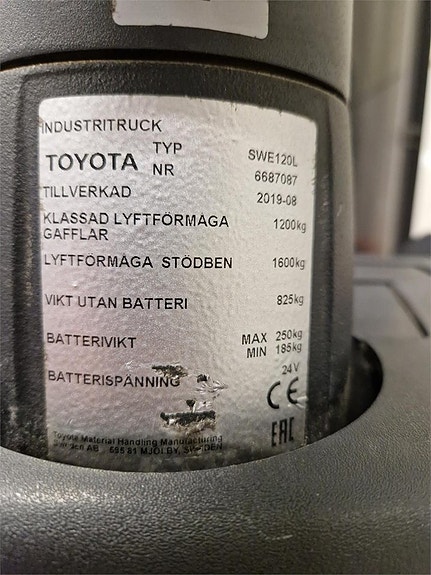 Toyota SWE120L 5 of 9
