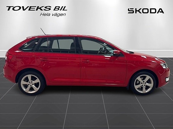 Skoda Rapid Spaceback 3 of 5