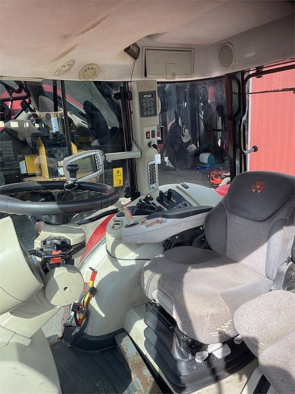 Massey Ferguson 7626 Dyna 6 8 of 11