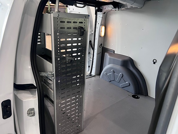 Renault Kangoo Express 11 of 18